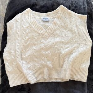 Old Navy Women's Cream Cable Knit Sweater Vest